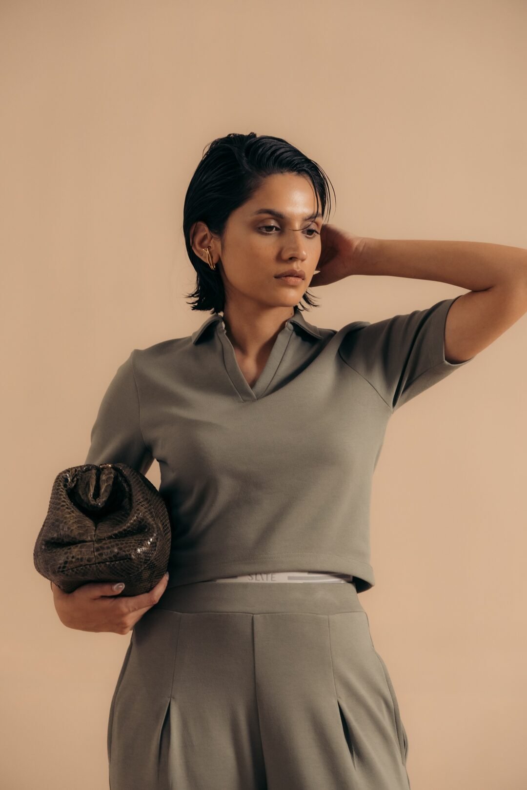\\ The Collared Crop